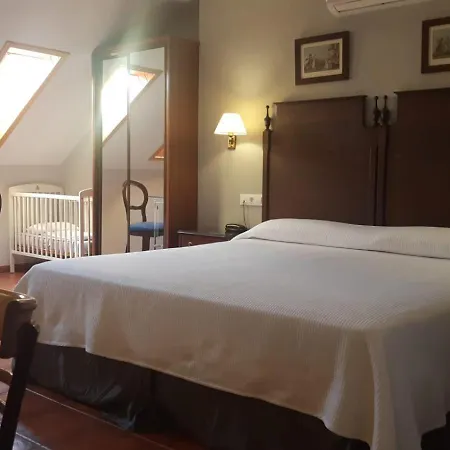 Iberia Plaza América 2* Caces