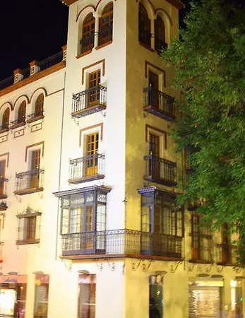 فندق Iberia Plaza America 2*
